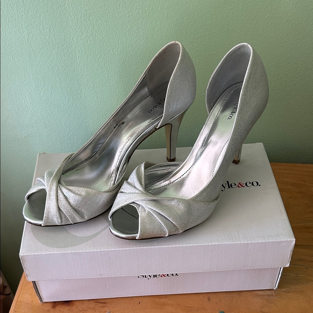 Style & Co. Metallic Silver Heels